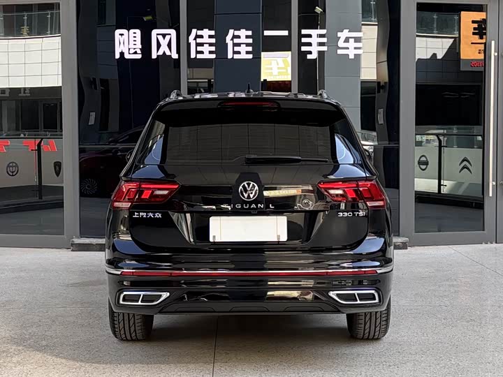 Фото 8 - Volkswagen Tiguan L Pro