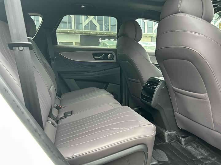 Фото 8 - Chery Tiggo 9