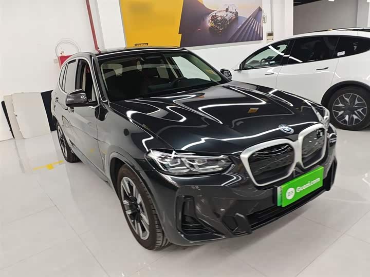 Фото 4 - BMW iX3