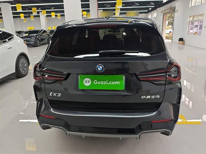 Фото 6 - BMW iX3