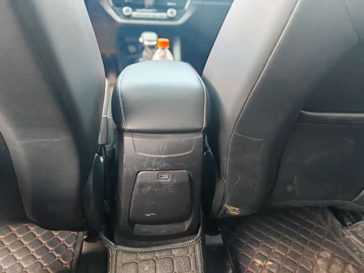 Фото 9 - Ford Escort