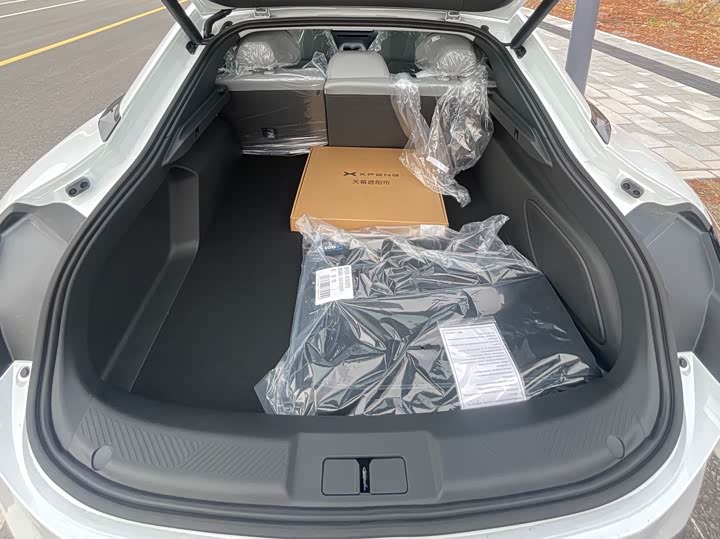 Фото 5 - XPeng Mona M03