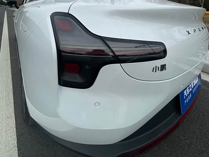 Фото 6 - XPeng Mona M03