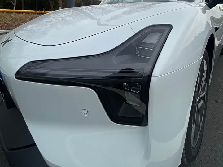 Фото 8 - XPeng Mona M03