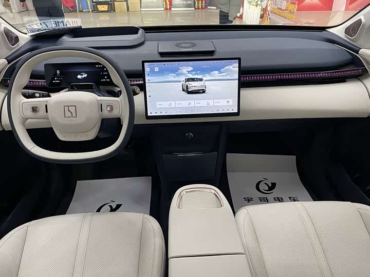 Фото 7 - Zeekr X