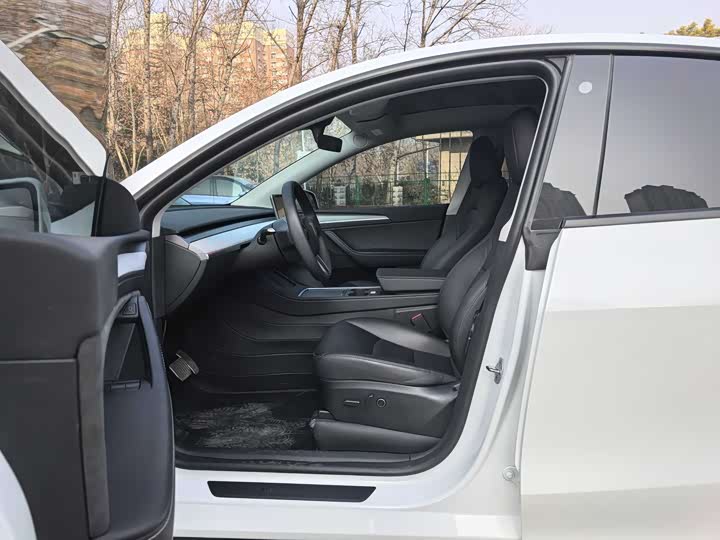 Фото 8 - Tesla Model Y