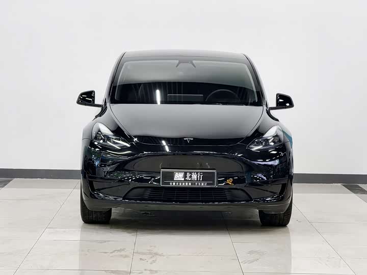 Фото 2 - Tesla Model Y