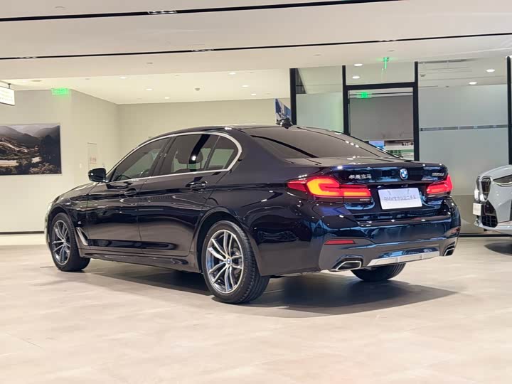 Фото 4 - BMW 5 Series