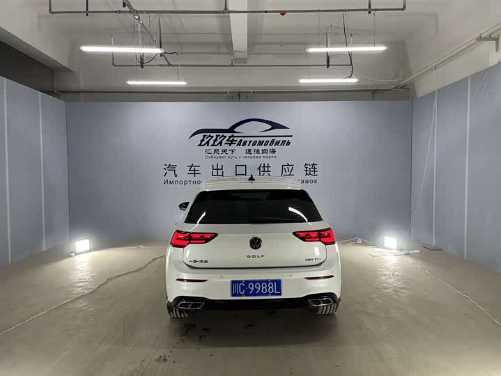 Фото 6 - Volkswagen Golf