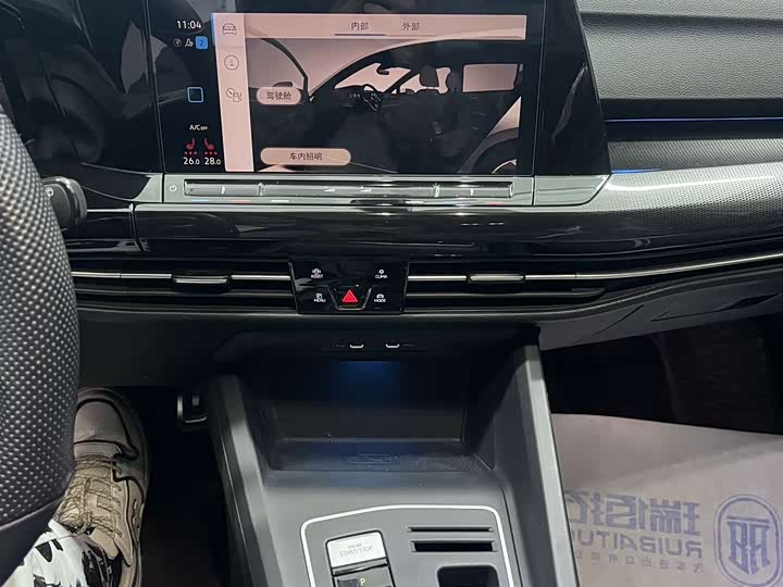 Фото 8 - Volkswagen Golf