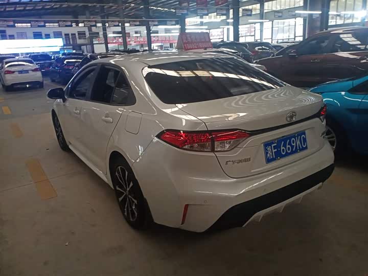 Фото 5 - Toyota Levin