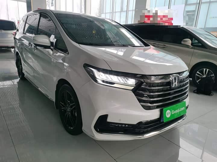 Фото 4 - Honda Odyssey