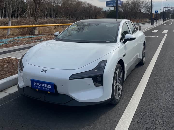 Фото 1 - XPeng Mona M03