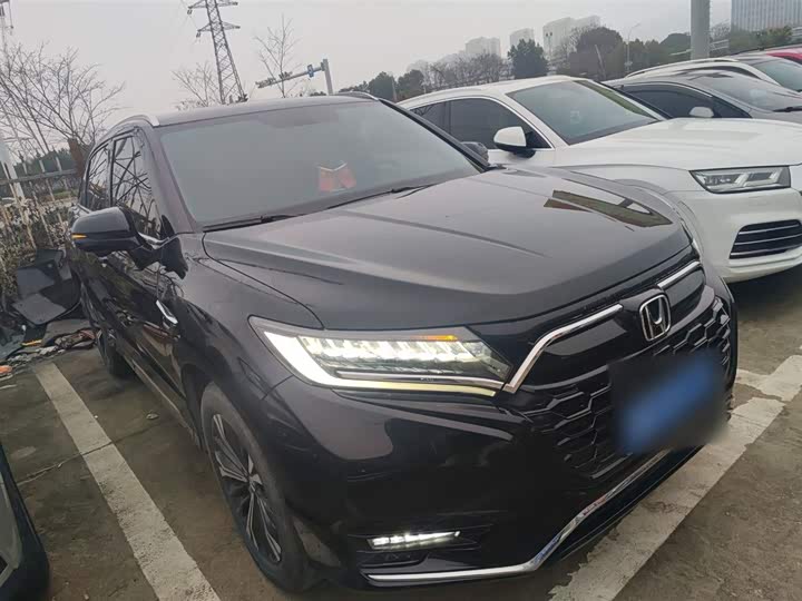 Фото 4 - Honda UR-V