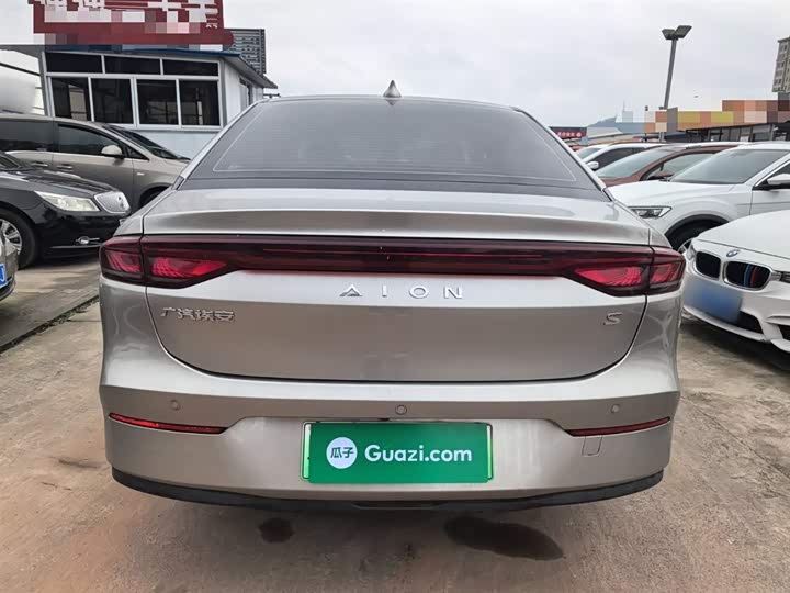 Фото 6 - GAC Aion S