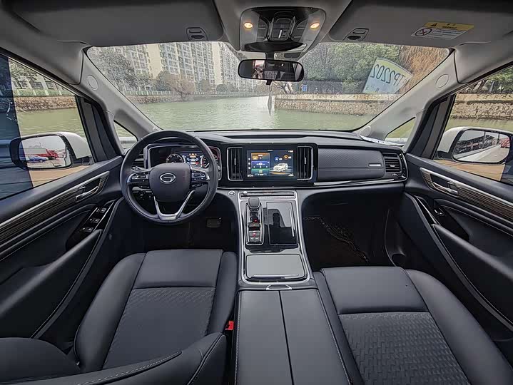 Фото 4 - GAC Trumpchi M8