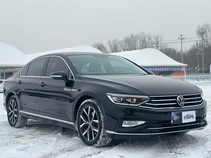 Фото 3 - Volkswagen Magotan