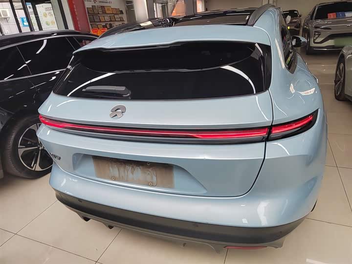 Фото 6 - Nio ET5T