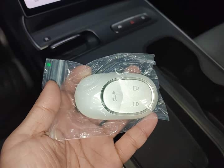 Фото 9 - Nio ET5T