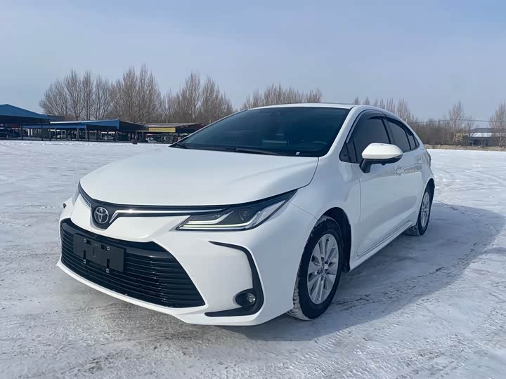 Фото 1 - Toyota Corolla