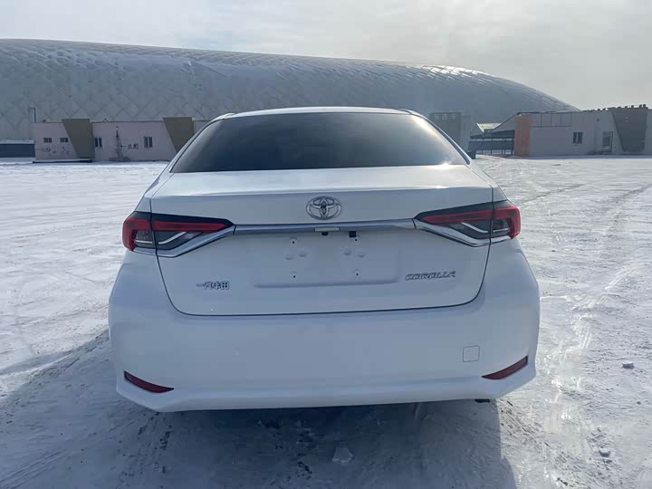 Фото 5 - Toyota Corolla