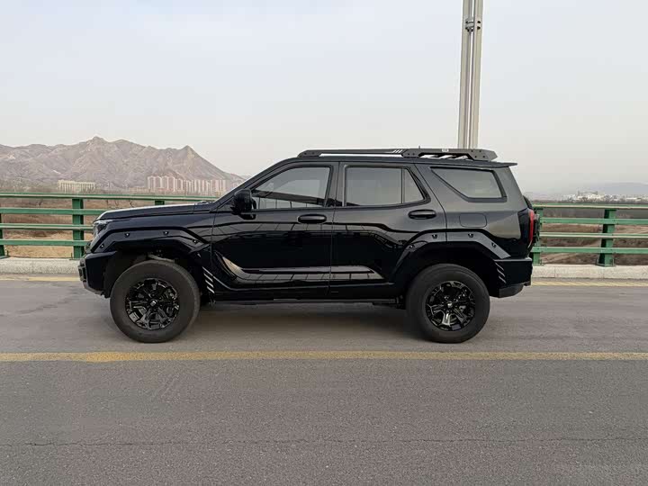 Фото 4 - Tank 400 Hybrid