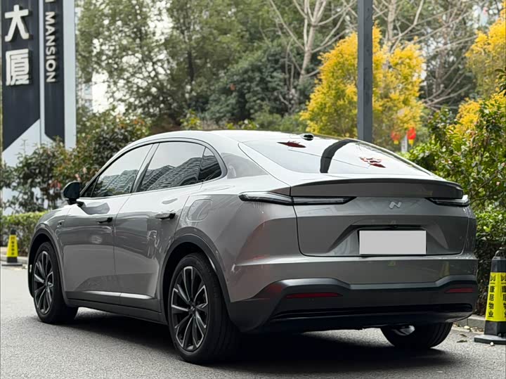 Фото 6 - Nio Onvo L60