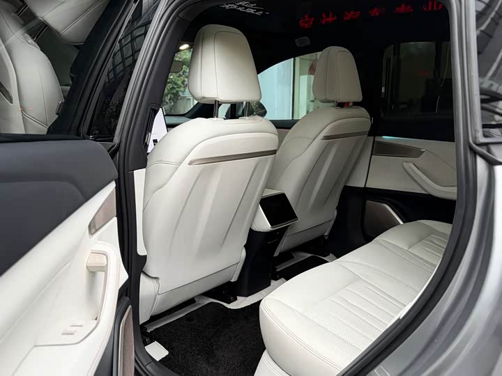 Фото 7 - Nio Onvo L60