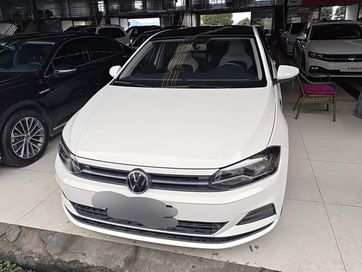 Фото 2 - Volkswagen Polo