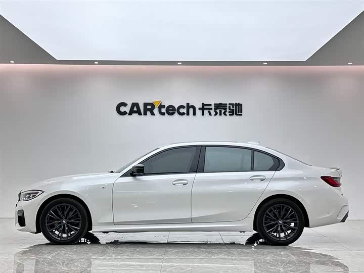 Фото 2 - BMW 3 Series