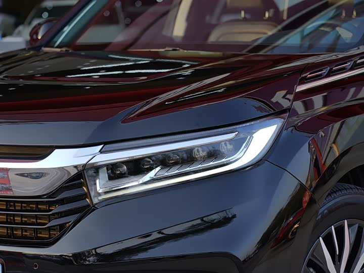 Фото 3 - Honda Avancier