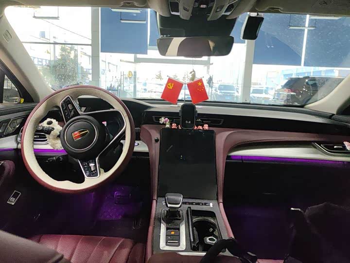 Фото 5 - Hongqi H5