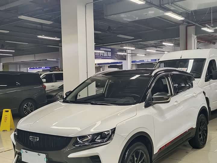 Фото 3 - Geely Coolray