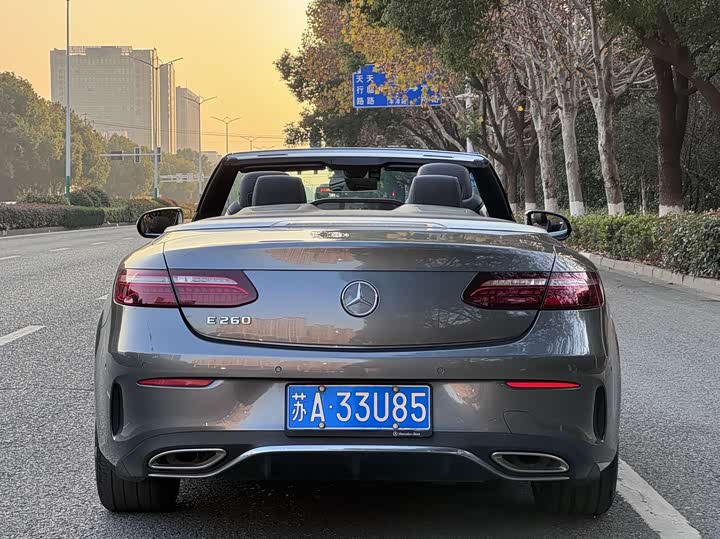 Фото 5 - Mercedes-Benz E-Class