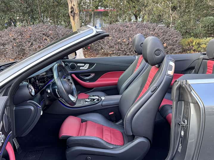 Фото 7 - Mercedes-Benz E-Class