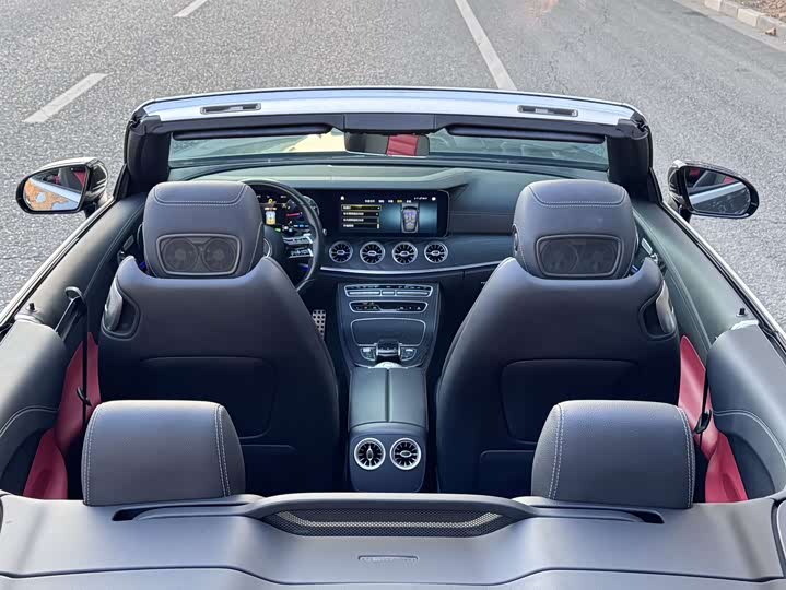 Фото 9 - Mercedes-Benz E-Class