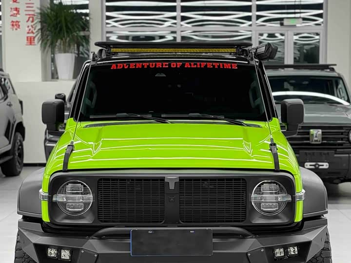 Фото 3 - Tank 300