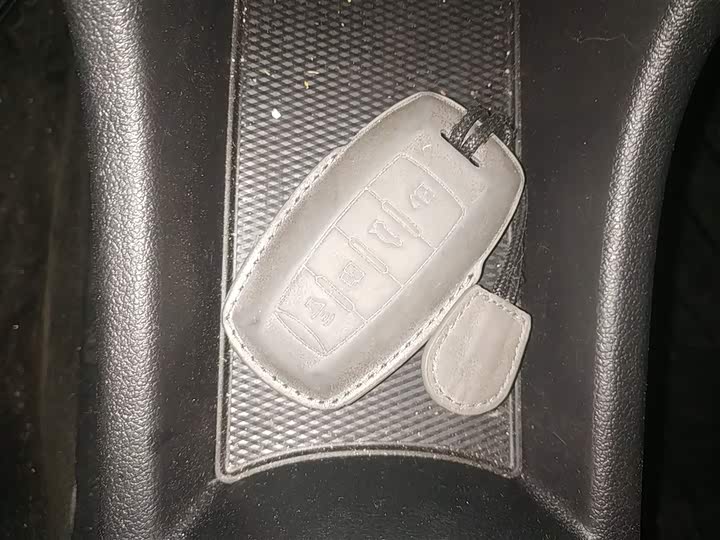 Фото 9 - Ora White Cat