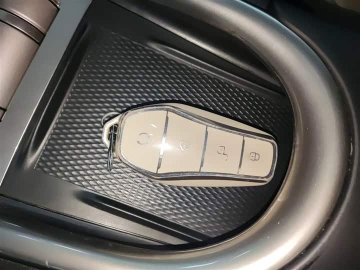 Фото 9 - BYD Dolphin