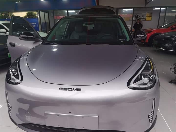 Фото 3 - Geely Galaxy Geome