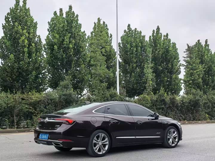 Фото 4 - Buick LaCrosse