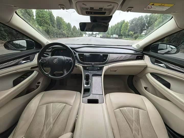 Фото 8 - Buick LaCrosse