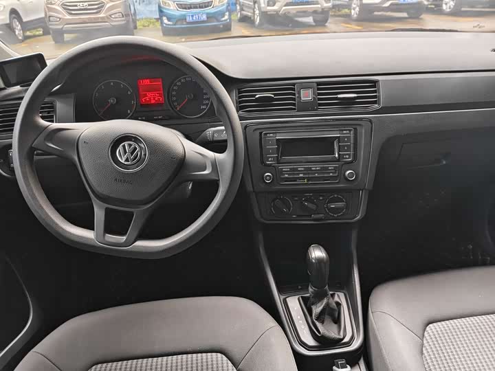 Фото 5 - Volkswagen Santana