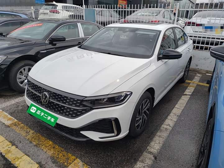 Фото 1 - Volkswagen Lavida