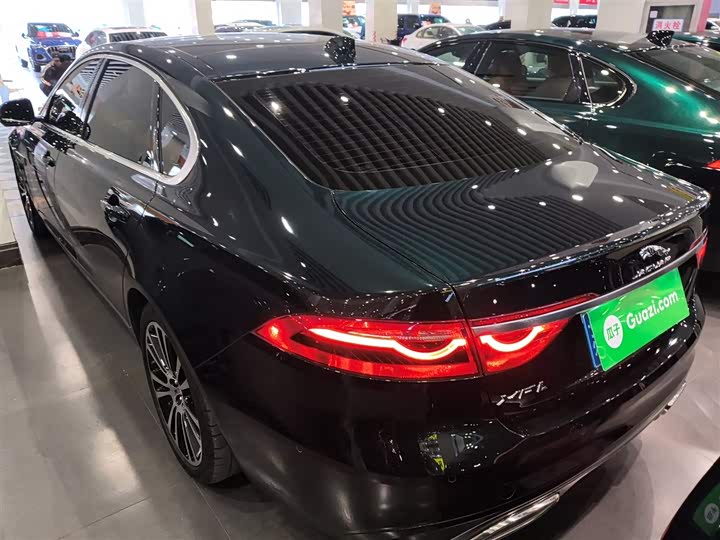 Фото 4 - Jaguar XF L