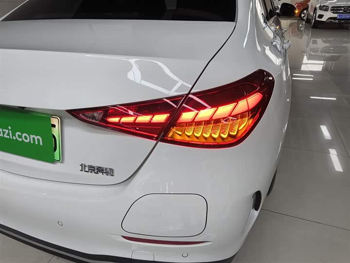 Фото 8 - Mercedes-Benz C-Class Hybrid