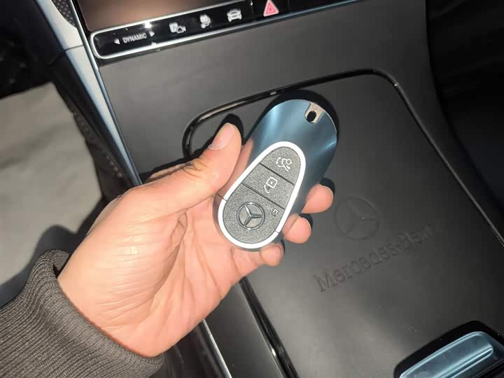 Фото 9 - Mercedes-Benz C-Class Hybrid