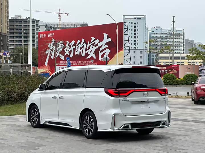 Фото 5 - GAC Trumpchi M8