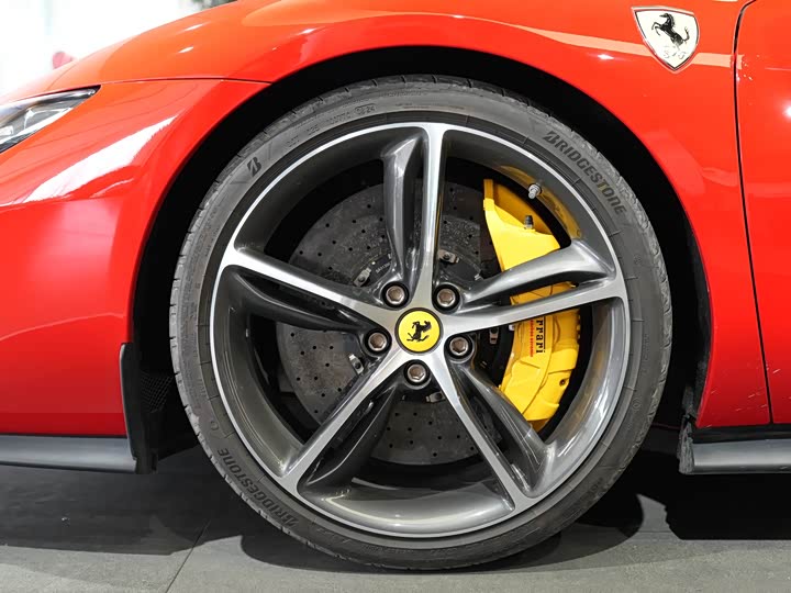 Фото 5 - Ferrari 296