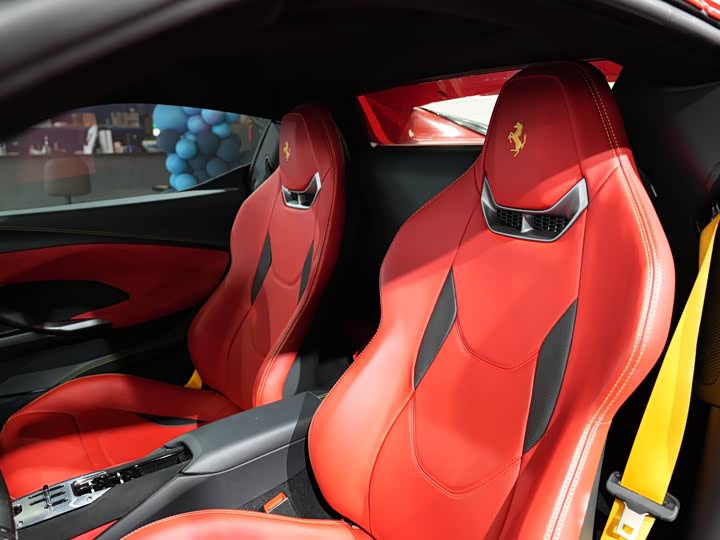 Фото 9 - Ferrari 296